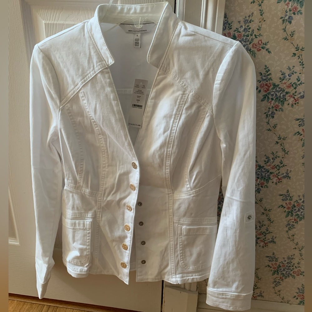 White House Black Market White Button-Up Blazer